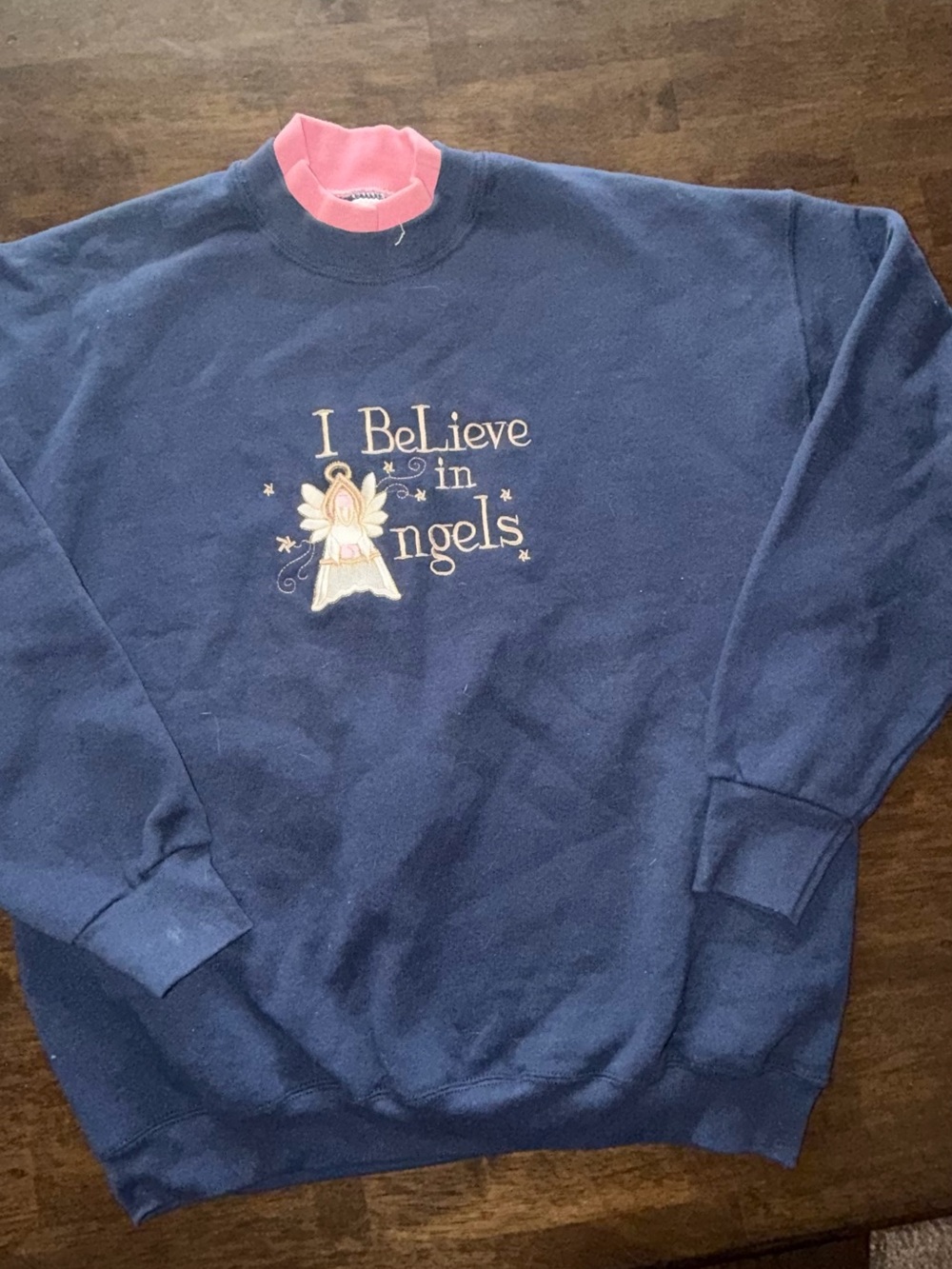 GRANDMAS SWEATSHIRT I believe in angles XL